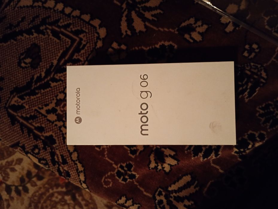 Продам телефон Motorola g06