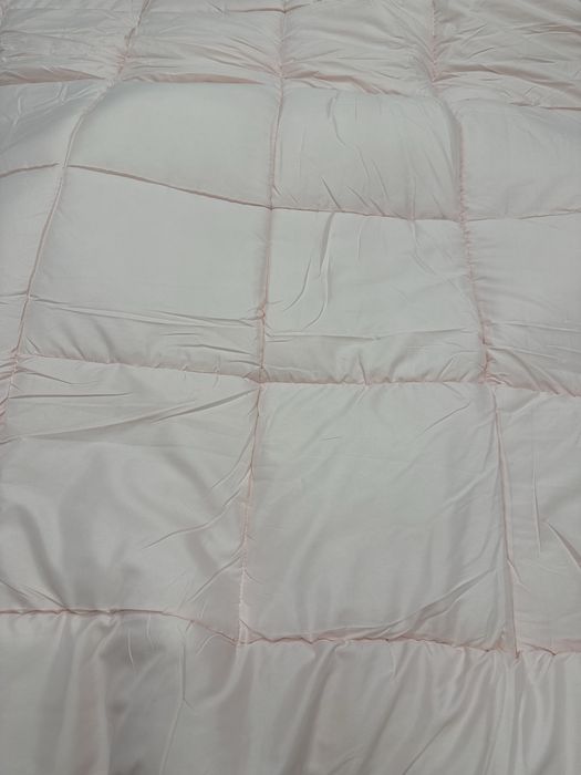 Продам одеяло двухспальное