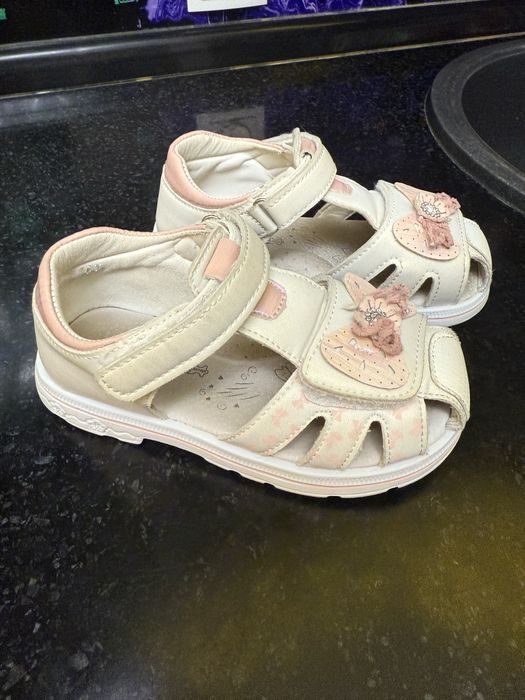 Сандали для девочки