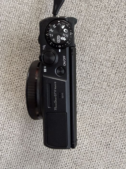 Canon G7X Mark III