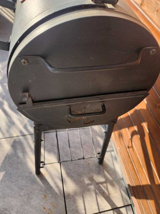 Барбекю на дървени въглища  Char-Griller Patio Pro