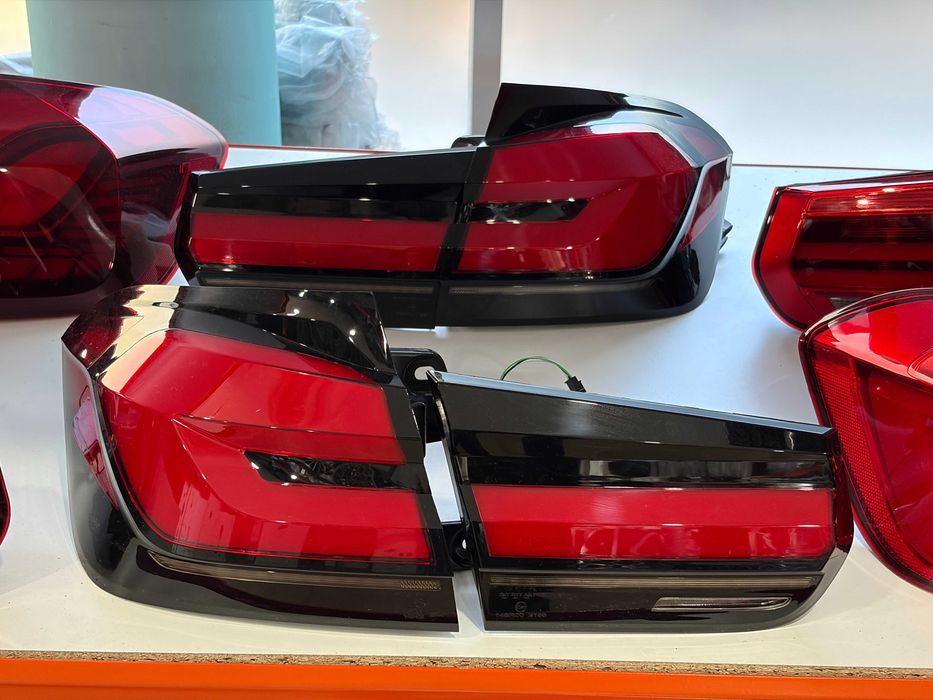 Set Stopuri Full LED BMW Seria 3 F30 Rosu Clar G30 Design
