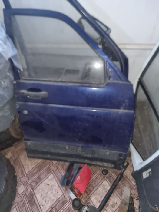 Дверь на уаз патриот  в сборе