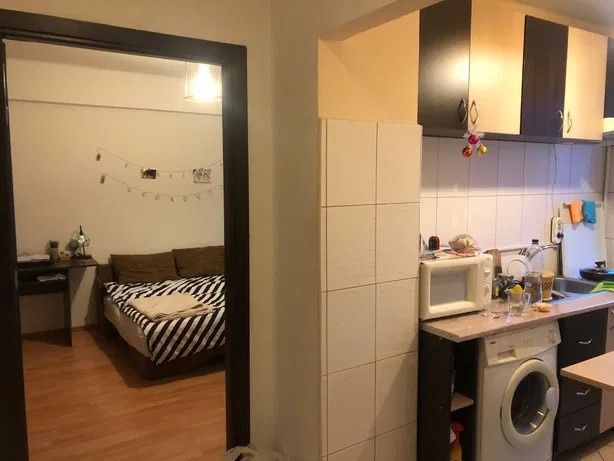 Vând   Apartament   1 Cameră  mobilat,balcon, CT  A.Saguna (saker)