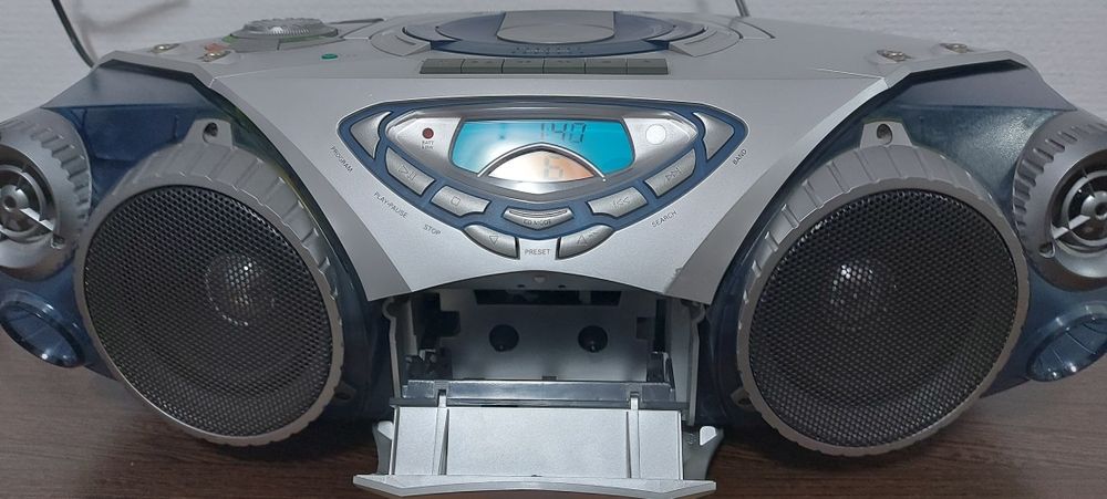 Vand radiocasetofon/CD player