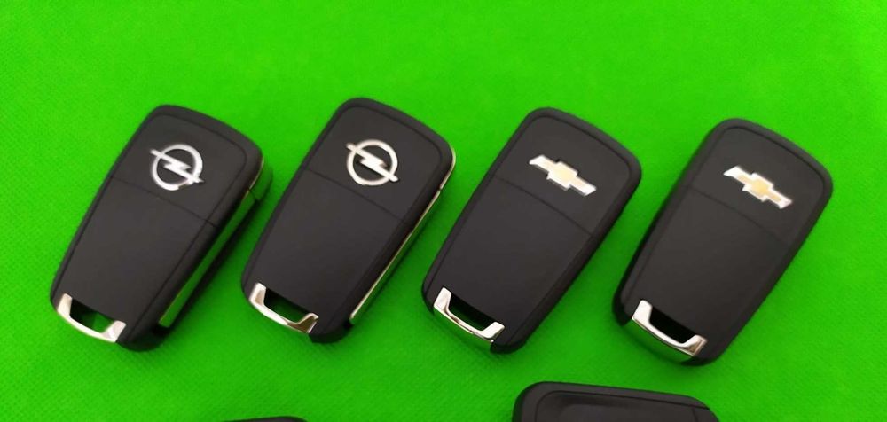 Кутия кутийка за ключ дистанционно Опел Opel Astra Corsa Insignia Meriva Vectra Zafira Chevrolet Шевролет Cruze Aveo Spark Orlando Epica 2 / 3 бутона