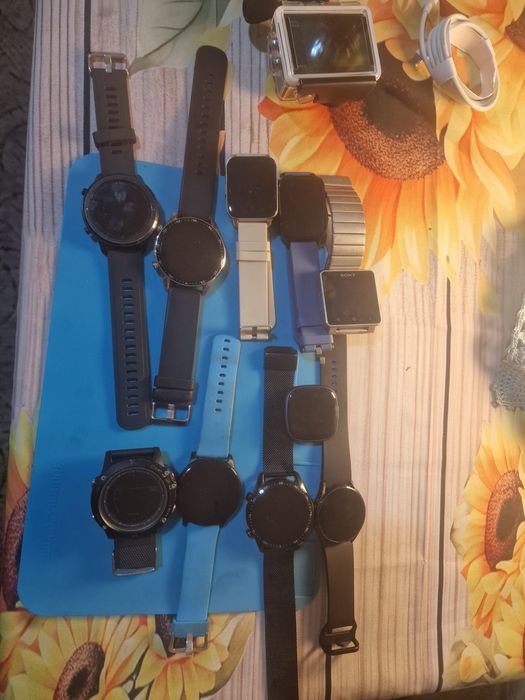 Lot casti,ceasuri smart etc