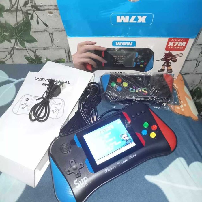 Преносима ретро конзола 500in1