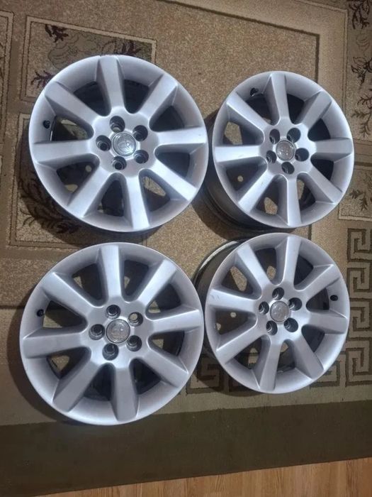 Титановые диски тойота авенсис R16