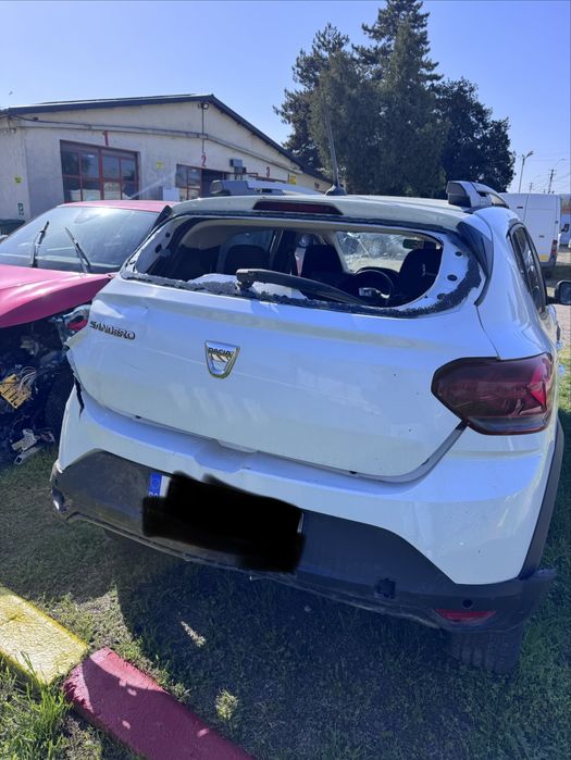 Dacia Sandero Stepway 2022 avariat 1.0 benzina TCE 90 TVA deductibil inclus