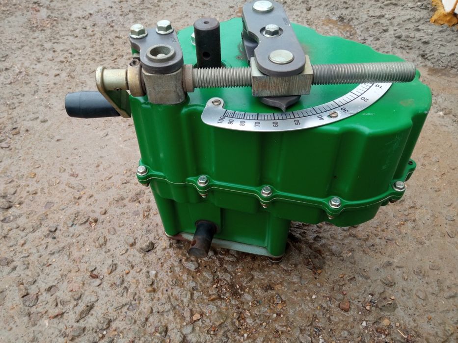 Высевающий редуктор на сеялку Джон дир