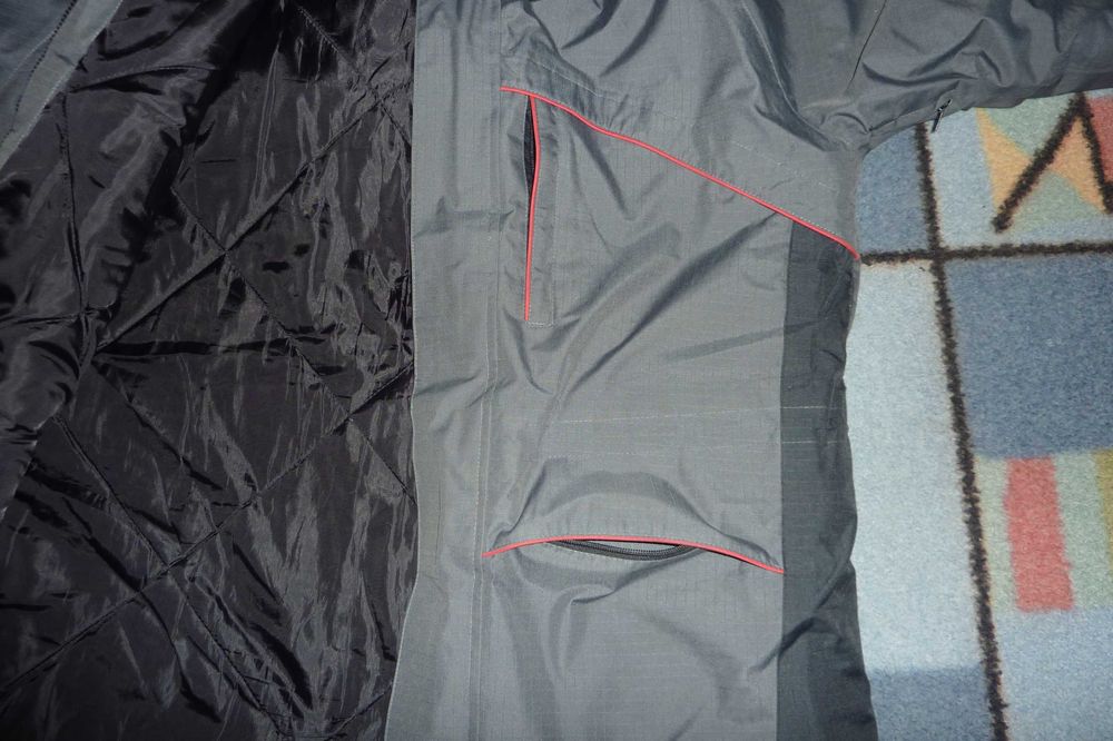 Vand Geaca Vector groasa ideala de iarna Marimea L