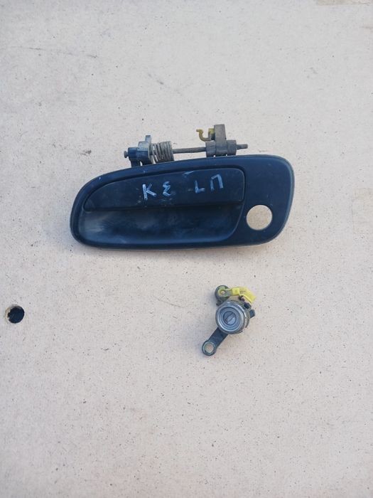 Ручка Тоета Карина Е