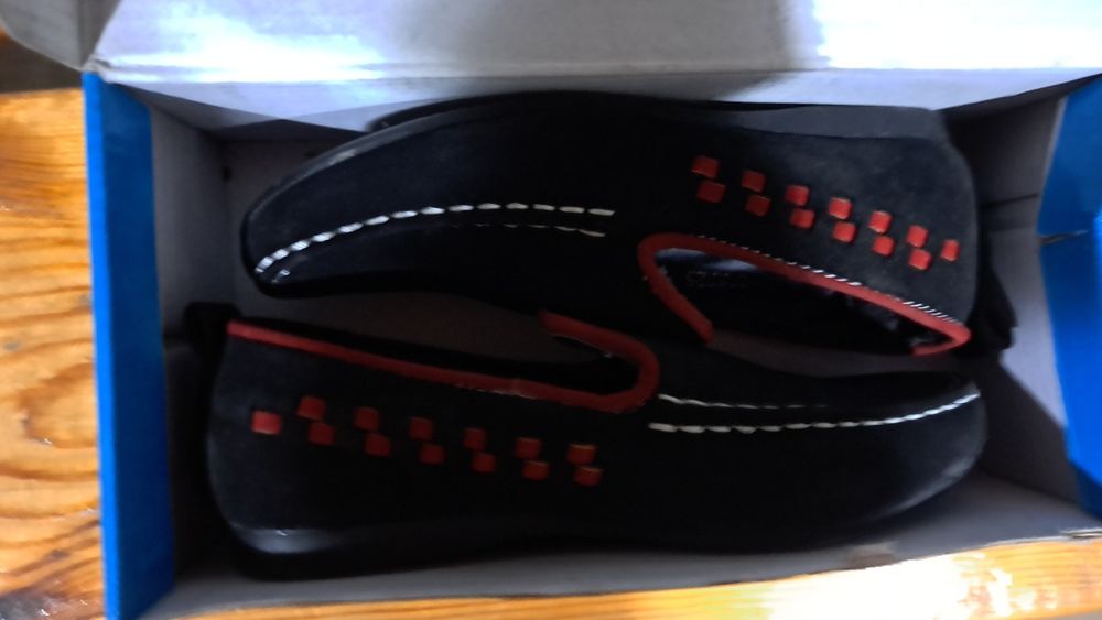 Обувьи. Ұл балаға арналған туфлилар