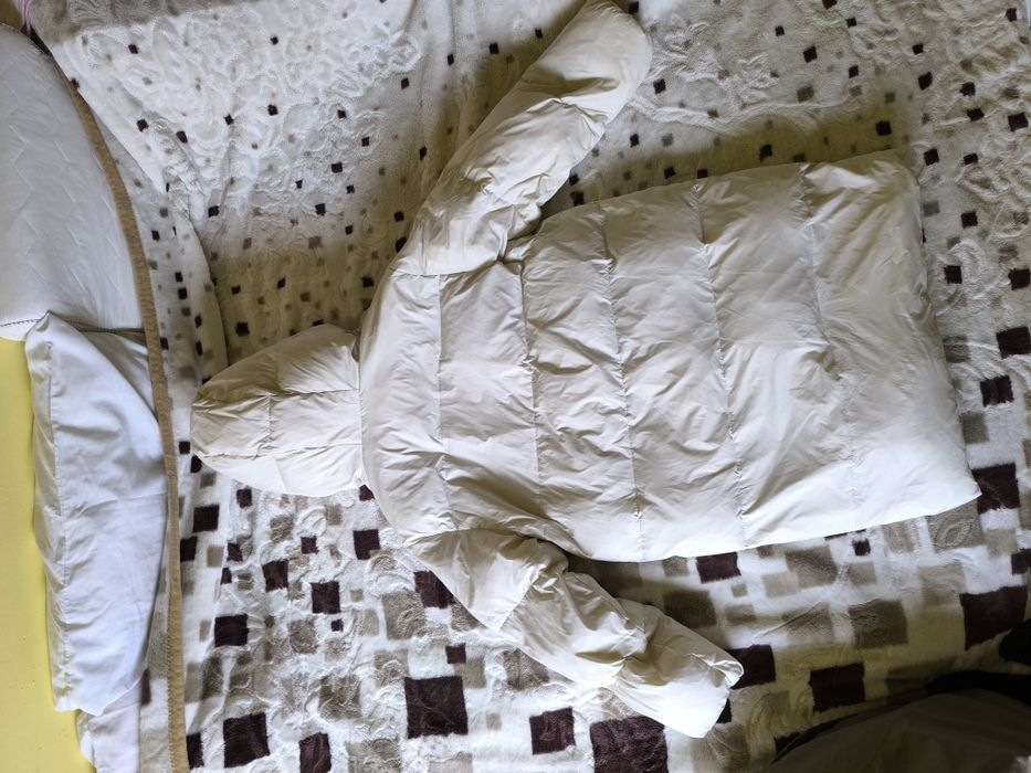 Дамско яке с пълнеж от пух Zara Xs/s