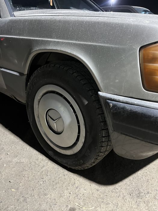 Железный диск комплект с калпаками вместе