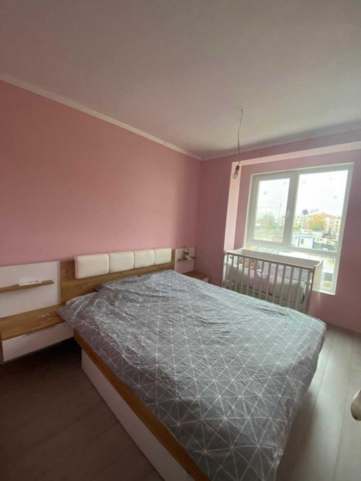 Тристаен Апартамент