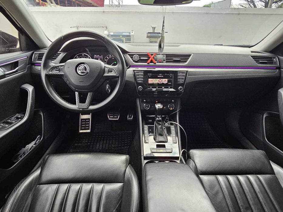 Skoda Superb 2.0 TDI /Automata/ Berlina