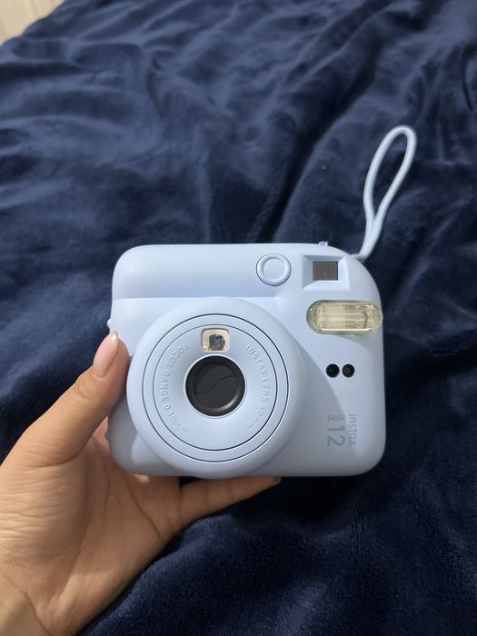 Instax 12 mini фотоопарат