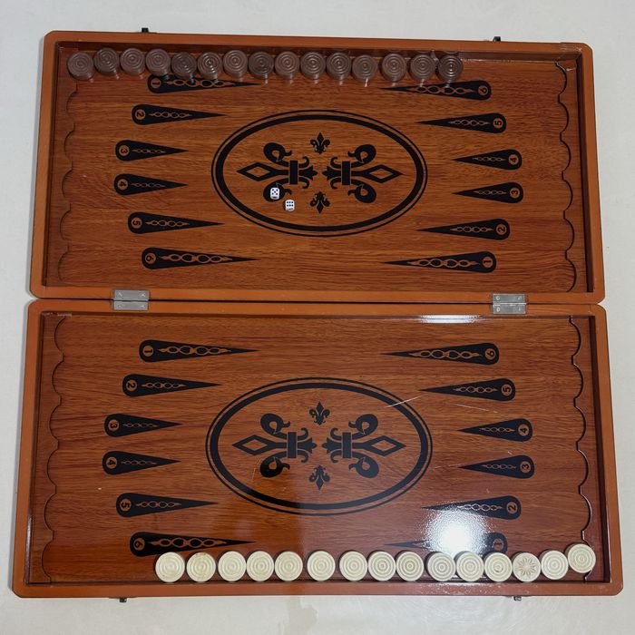 Настольные нарды