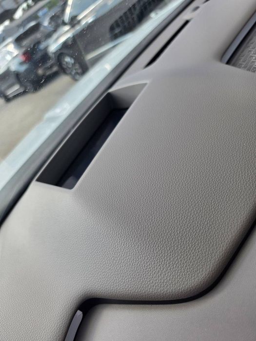 KIA Karnival 1.6T Hybrid full option