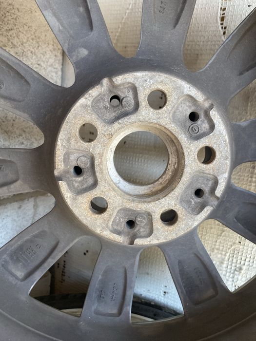 Титаника зимними машинами 225/45/18