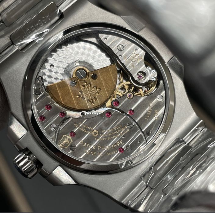 Patek Phillipe Nautilus 5712/ 1A