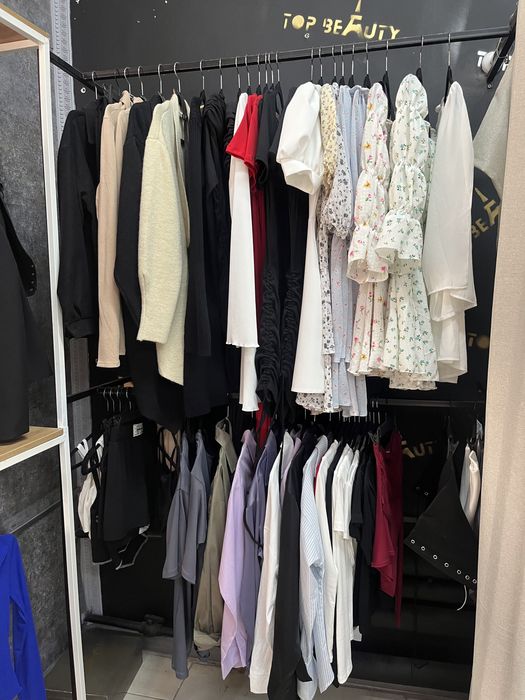 Вешалки стойки продаю