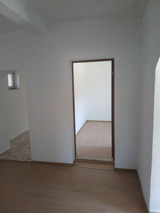 Vand casă în comuna Salard