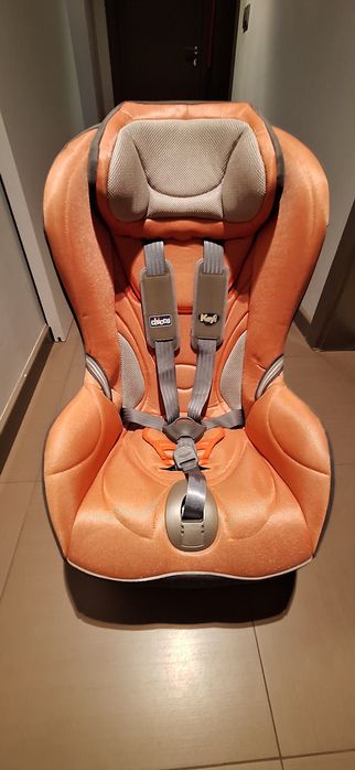 Детско столче за кола