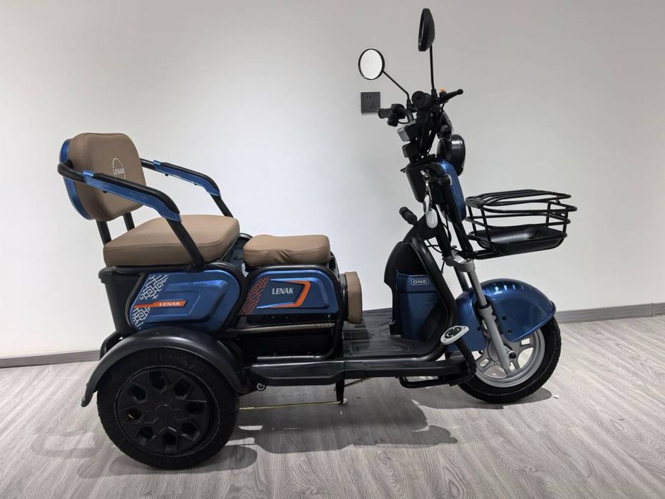 Электроскутер трицикл