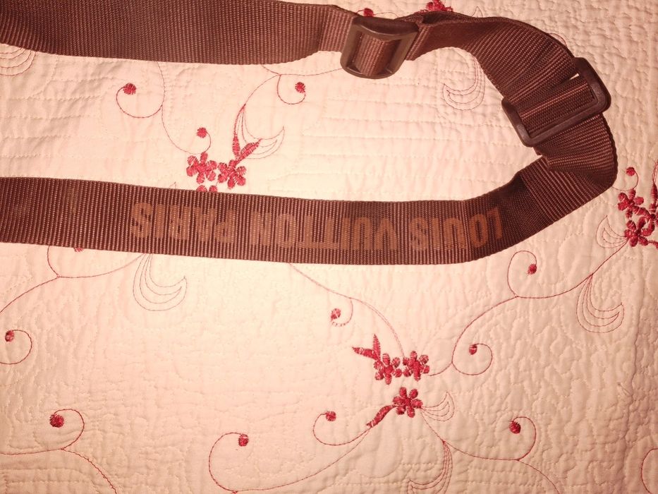 Borseta Louis Vuitton
