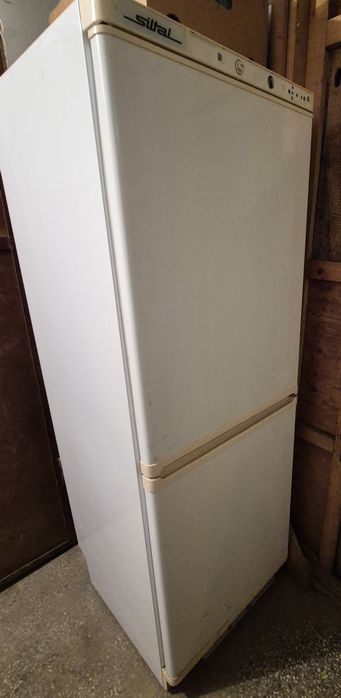 Midea      Siltall
