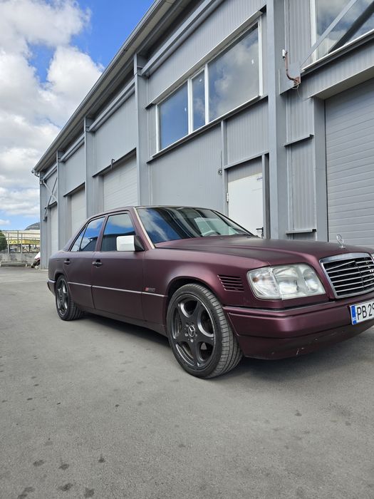 Mercedes w124 200E