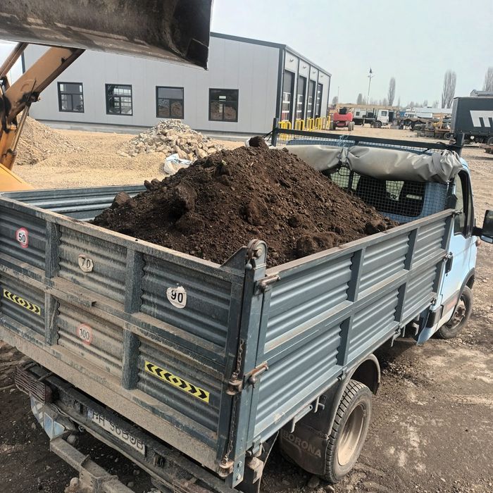 Pământ vegetal negru curat cantitate 4 mc