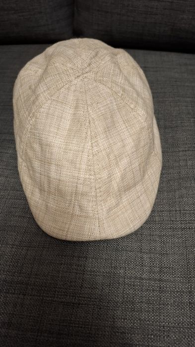 Palarie/Basca bej-alb, marime L (59/60)