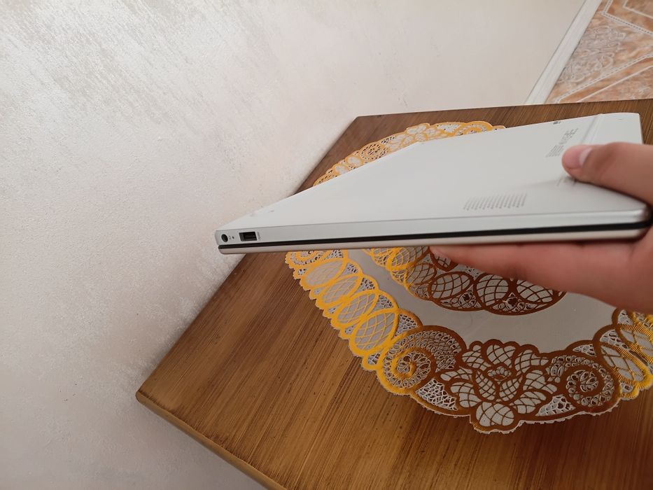 HP 15-FC0031NQ Ryzen 3 7320U 8Gb Ram 256Gb Ssd, laptop