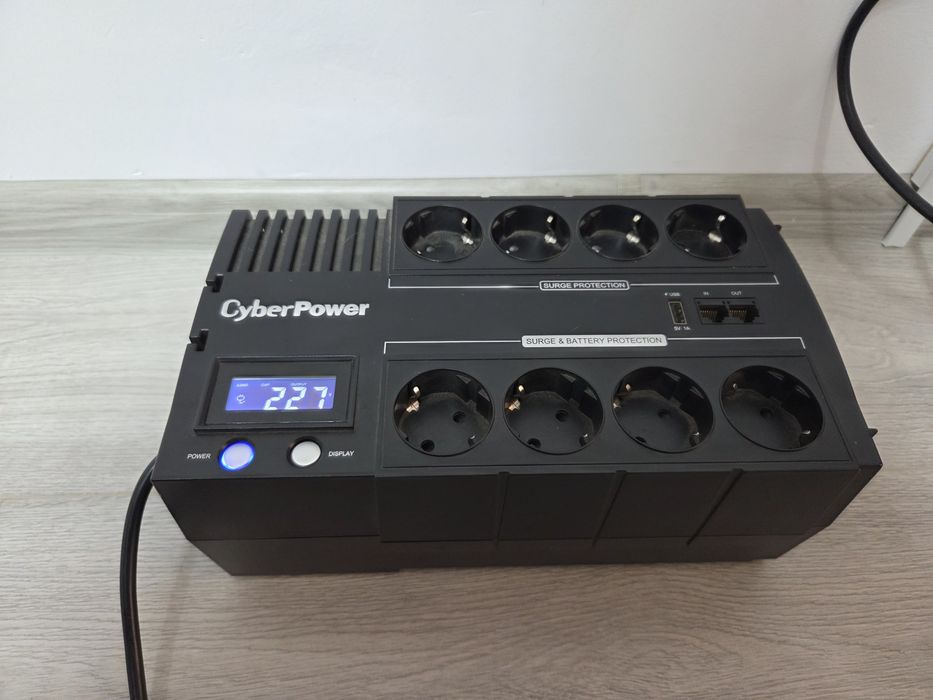 UPS CyberPower BR700ELCD, 700VA/ 420W, 8 prize Schuko, USB-A, AVR, LCD
