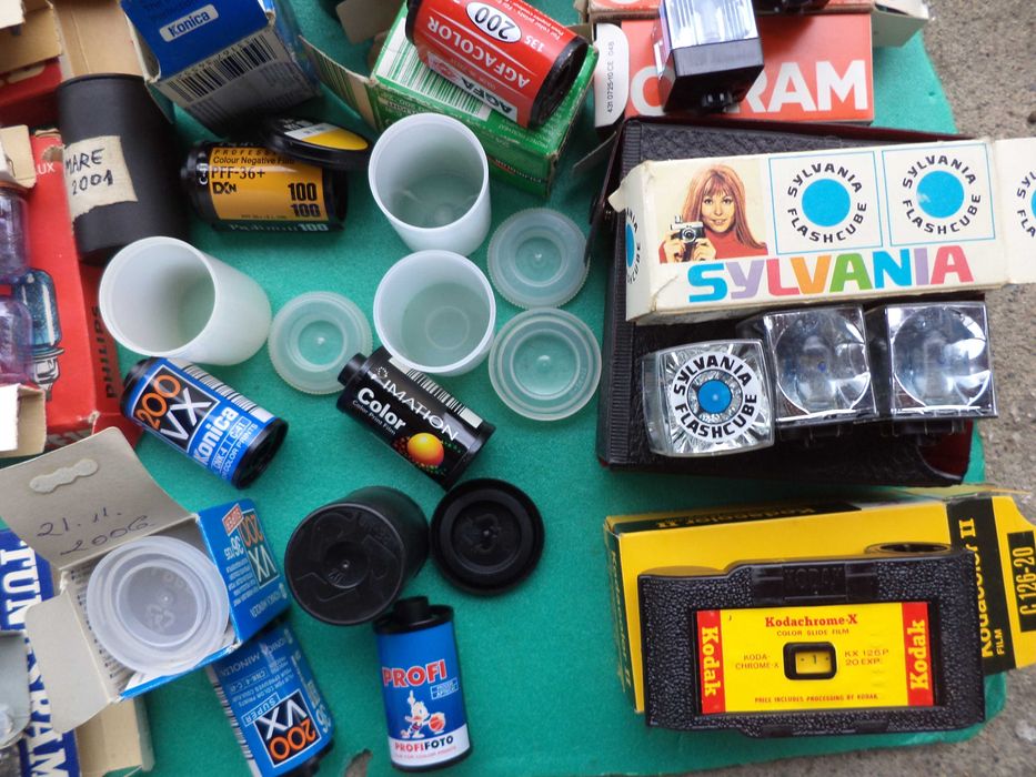 Vechi accesorii foto filme, becuri magneziu