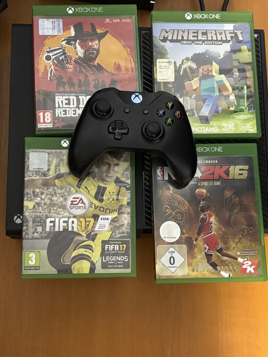 Vand Xbox One phat 1TB cu o maneta si 4 jocuri