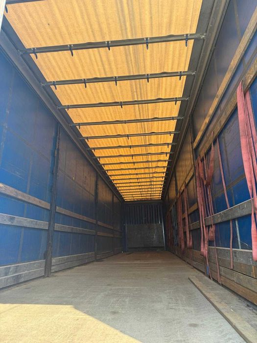 Vand semiremorca marca KRONE 3 axe, an 2017