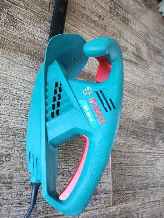 Bosh Foarfeca electrica pentru gard viu