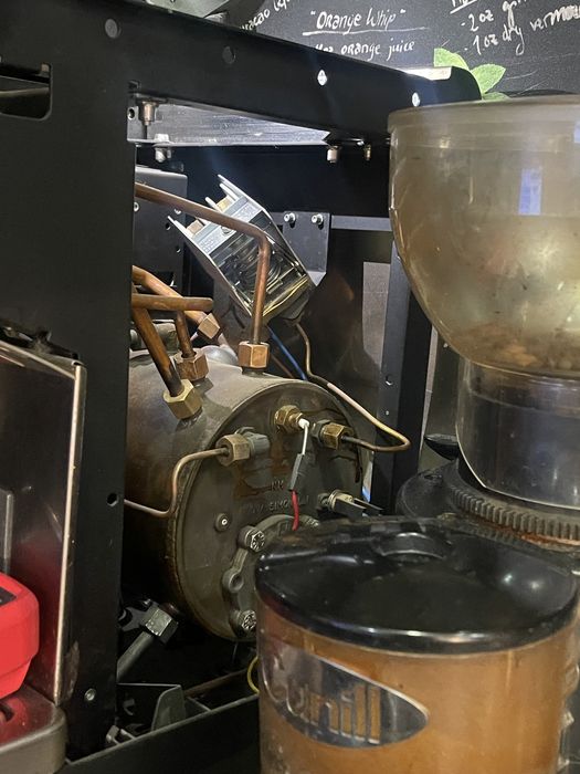 Продам Кофемашину