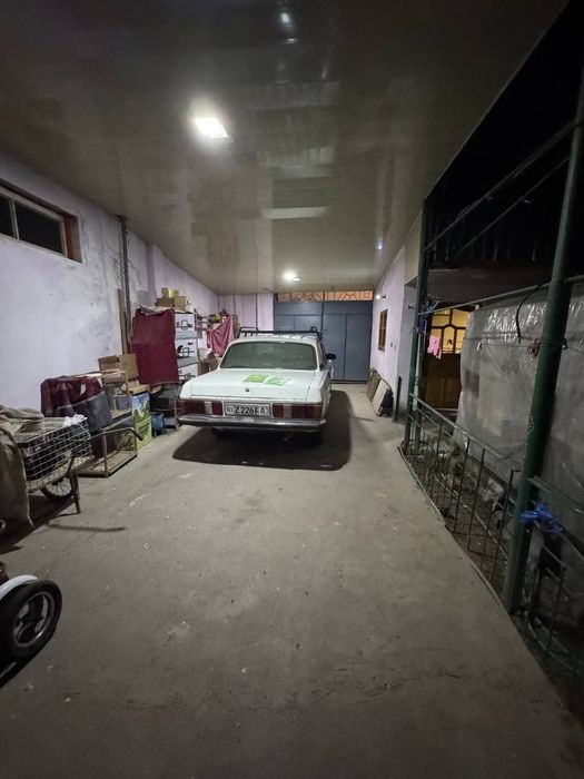 Бектемир тумани,  Билол Нозим кўчасида 2,2 сотихли, 4 хонали уй