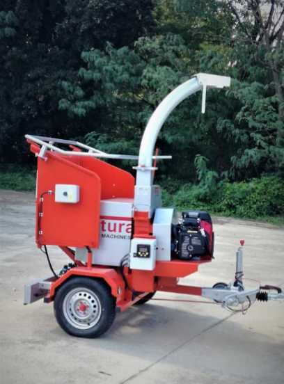 Tocator PROFESIONAL de lemn si creng tractabil cu motor pe benzina22cp