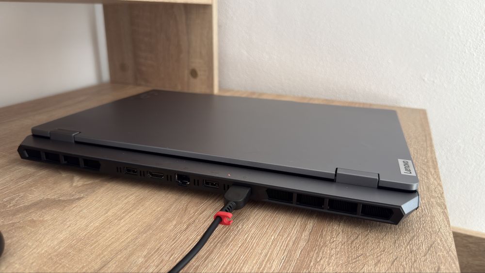 Laptop lenovo LOQ I7 Nvidia