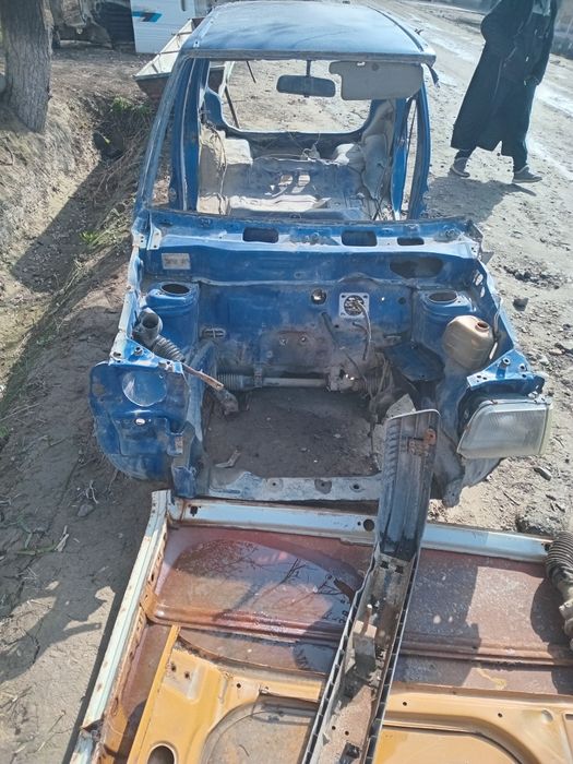 Тико кузов сотилади