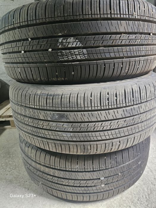 Продаётся Шины Нехен