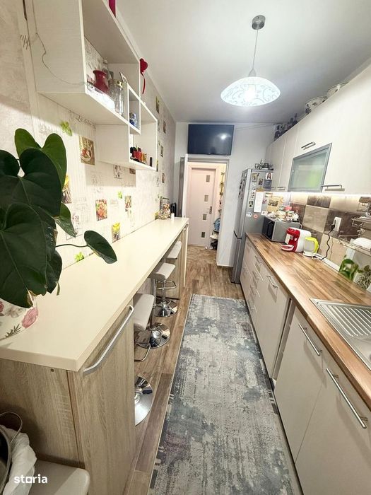 Apartament Decomandat Tractorul bloc 2014