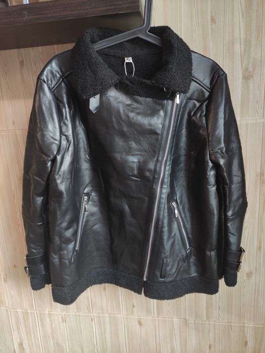 Чисто ново кожено яке